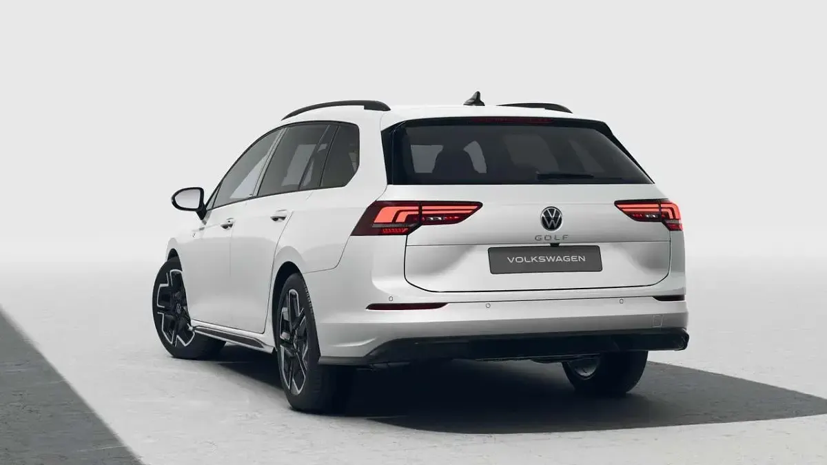 Neu VW Golf VIII R-line 150 PS (110 kW) 2026 Wählbar Kombi