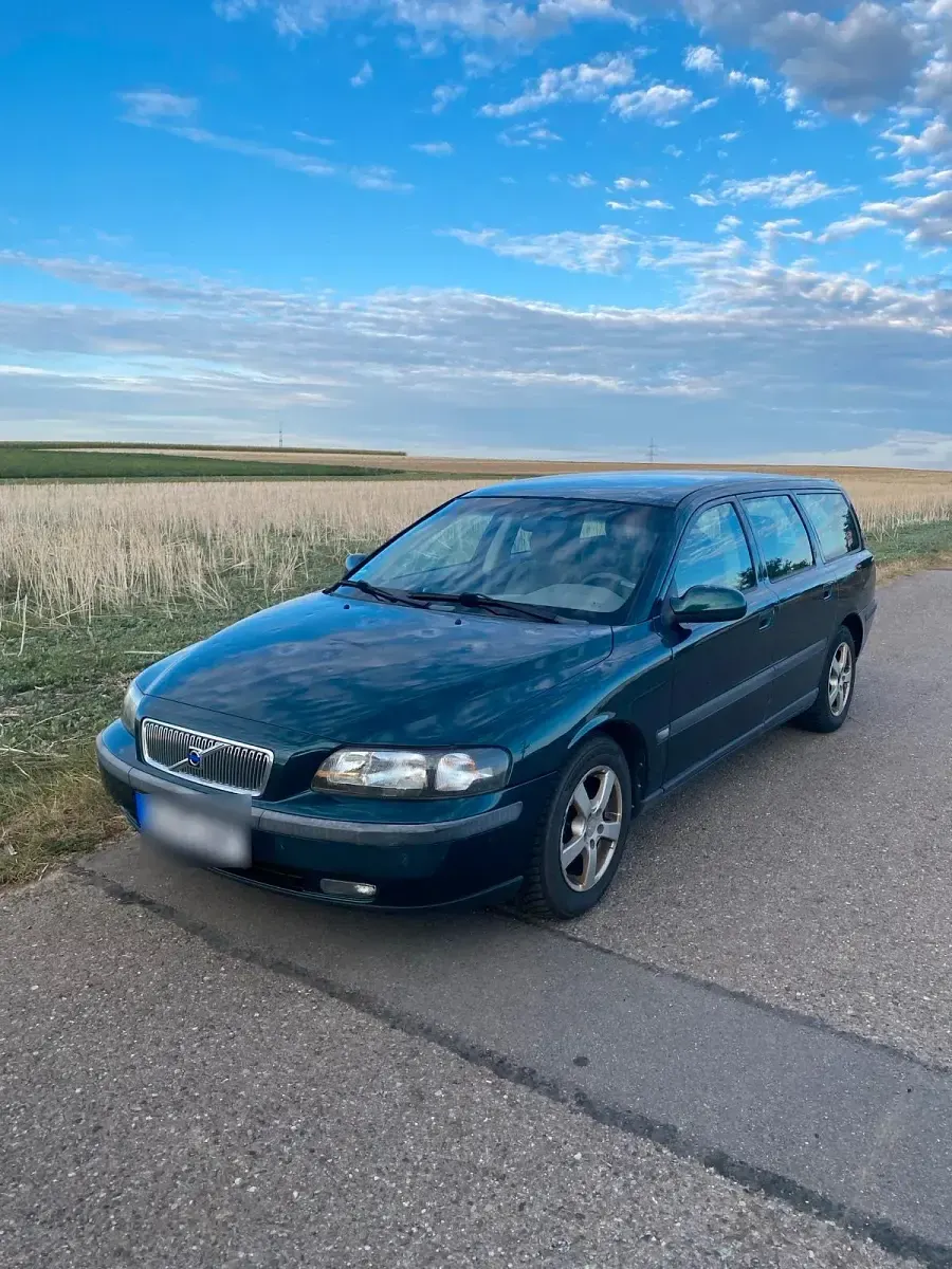 Gebraucht Volvo V70 140 PS (102 kW) 2003 Grün Kombi