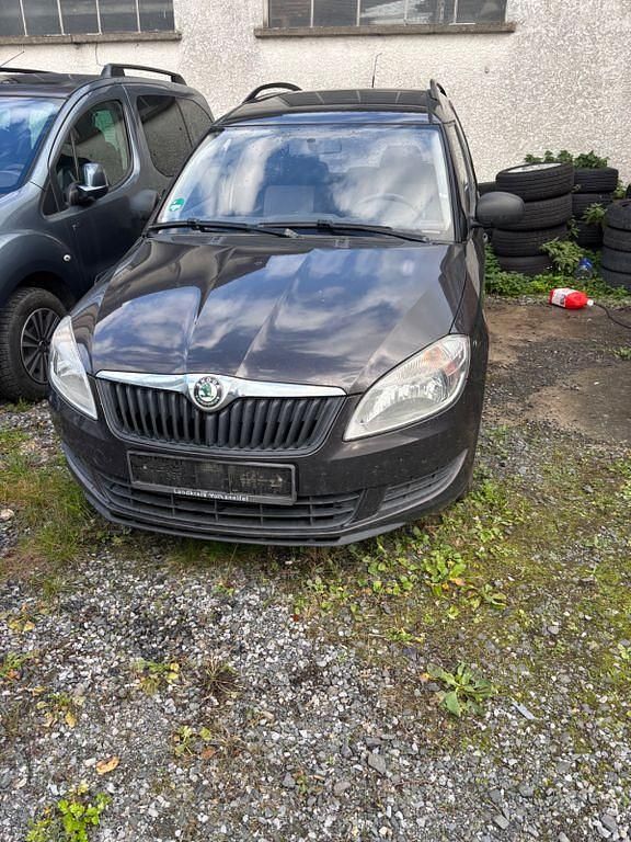 Grau Gebraucht 2011 Skoda Roomster Active Kombi | 1.000 € (Fairer Preis) - Bild 1/4