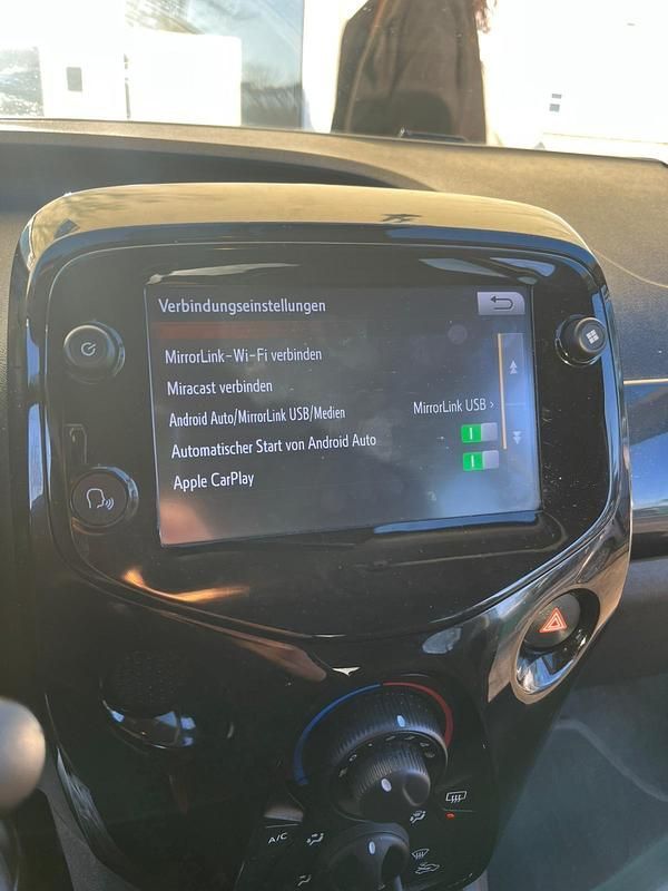 Gebraucht Toyota Aygo 72 PS (52 kW) 2018 Schwarz Kleinwagen