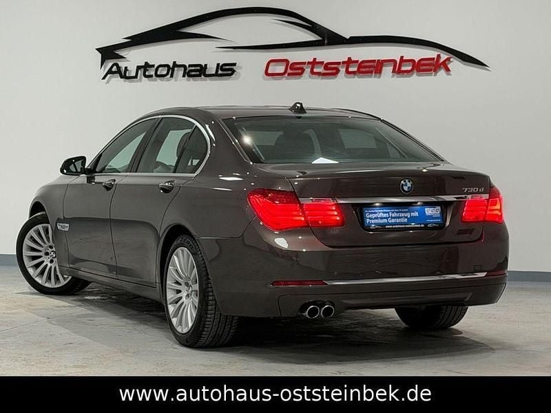 Second-hand BMW 730 258 CP (189 kW) 2014 Maro Berlinǎ