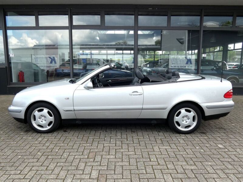Gebraucht Mercedes CLK230 Elegance 193 PS (141 kW) 1999 Silber Cabrio
