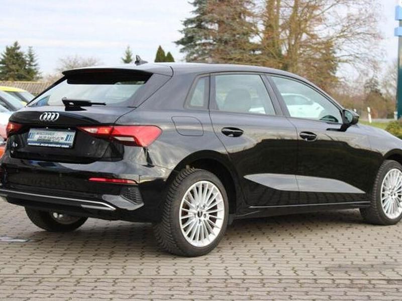 Gebraucht Audi A3 Advanced Plus 110 PS (80 kW) 2021 Schwarz Limousine