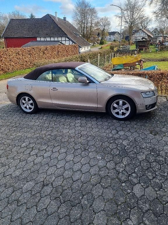 Gebraucht Audi A5 Cabriolet Ambiente 239 PS (175 kW) 2010 Gold Cabrio