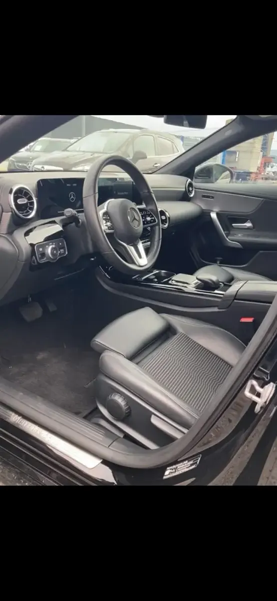 Gebraucht Mercedes CLA200 Progressive 150 PS (110 kW) 2021 Schwarz Coupé