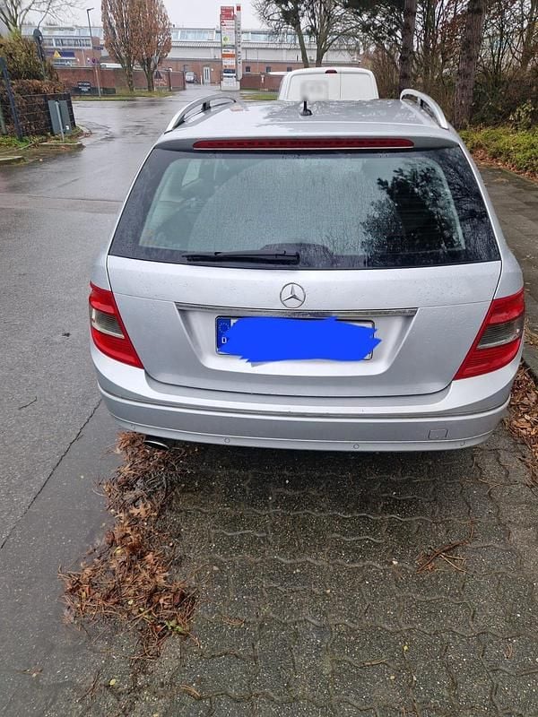 Gebraucht Mercedes 220 170 PS (125 kW) 2011 Silber Kombi