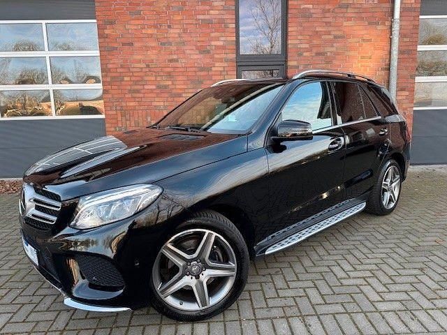 Schwarz Gebraucht 2016 Mercedes GLE350 AMG SUV | 36.950 € (Guter Preis) - Bild 1/4