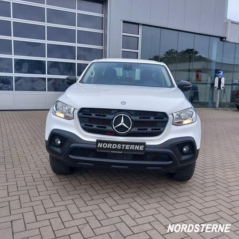 Gebraucht Mercedes X250 190 PS (139 kW) 2018 Weiß Pickup