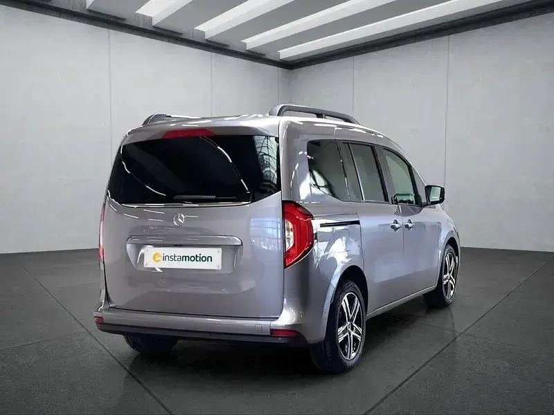 Gebraucht Mercedes T180 116 PS (85 kW) 2025 Grau Van / Kleinbus