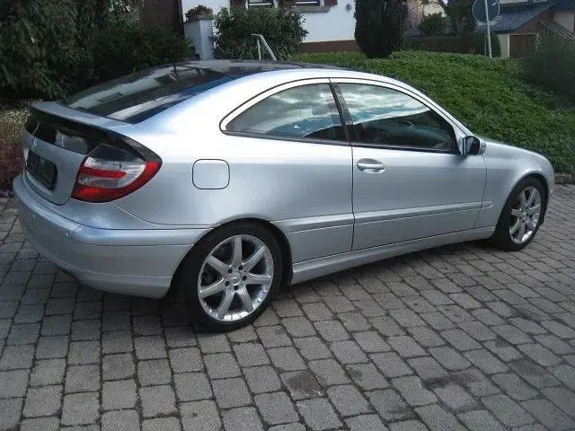 Gebraucht Mercedes C230 204 PS (150 kW) 2005 Grau Coupé