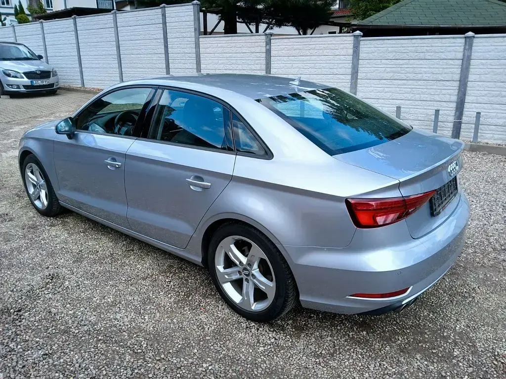 Gebraucht Audi A3 Sport 150 PS (110 kW) 2017 Silber Limousine