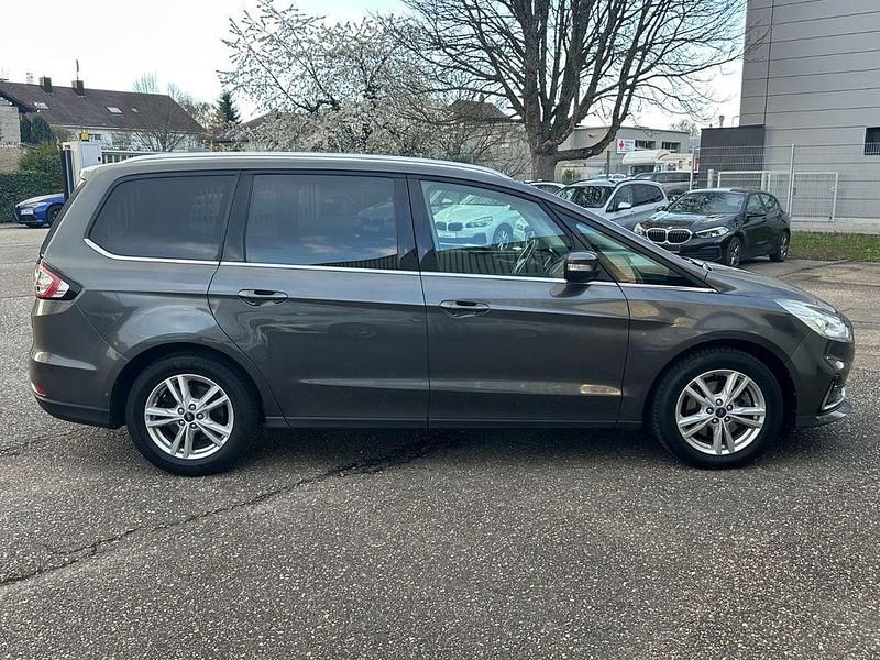 Gebraucht Ford Galaxy Titanium 150 PS (110 kW) 2020 Grau Van / Kleinbus