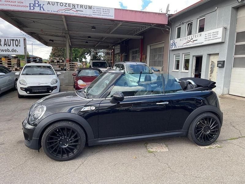 Schwarz Gebraucht 2011 Mini Cooper SD Cabriolet Cabrio | 8.900 € (Fairer Preis) - Bild 1/4