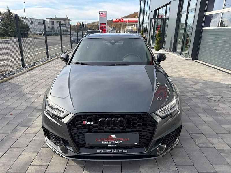 Gebraucht Audi RS3 Sport 400 PS (294 kW) 2019 Grau Limousine
