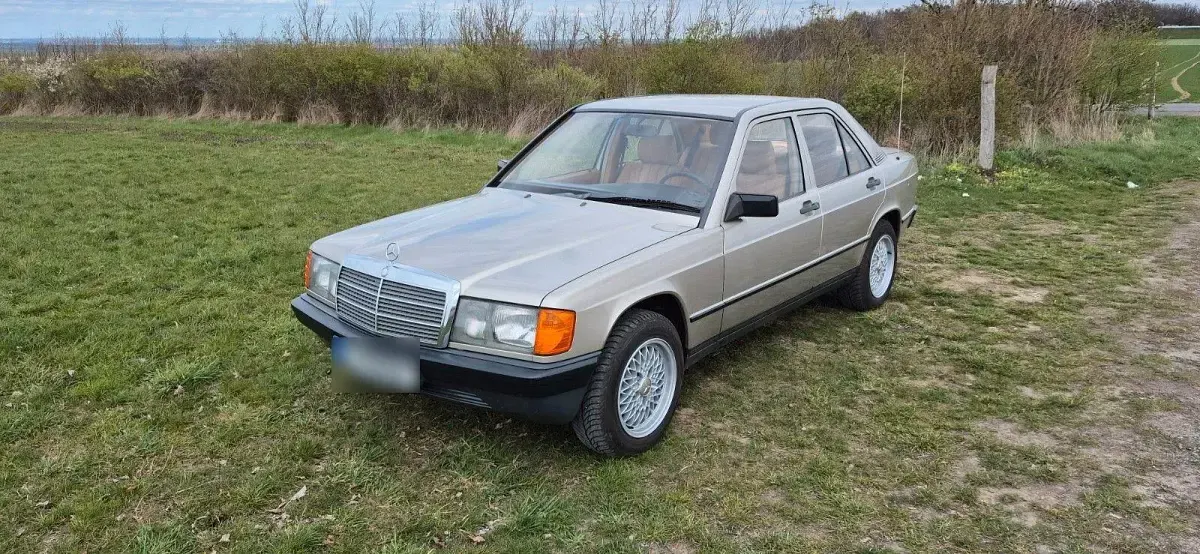 Gebraucht Mercedes 190 72 PS (52 kW) 1986 Limousine