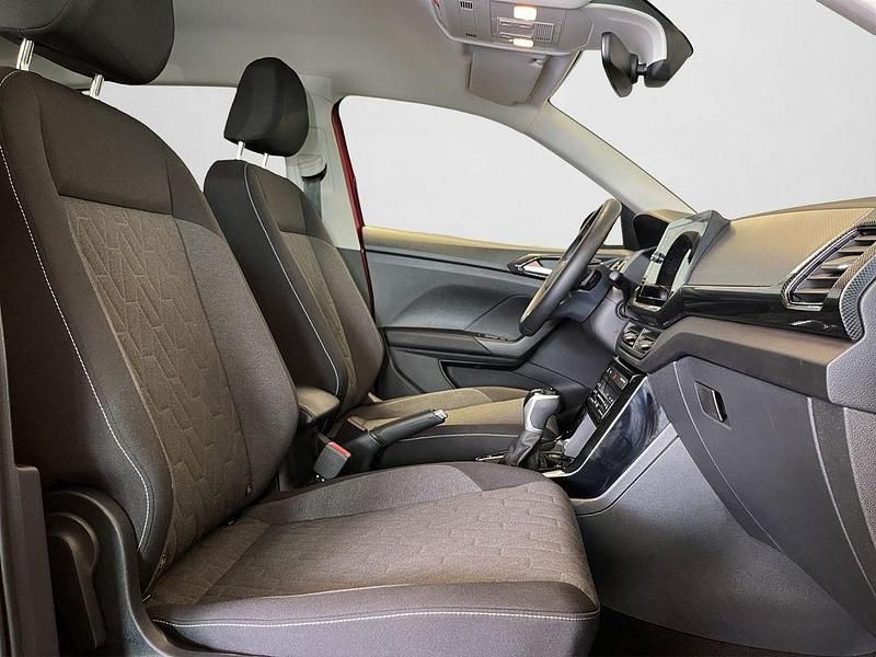 Gebraucht VW T-Cross Life 116 PS (85 kW) 2025 Kings red metallic (metallic) SUV