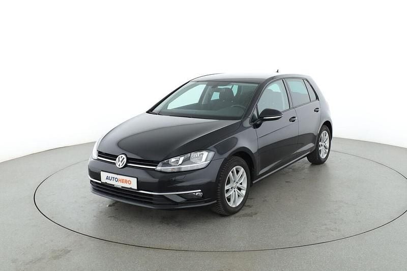 Schwarz Gebraucht 2019 VW Golf VII Comfortline Limousine | 13.980 € (Fairer Preis) - Bild 1/3