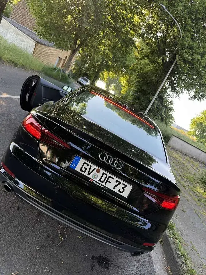 Gebraucht Audi A5 Design 190 PS (139 kW) 2019 Schwarz Coupé