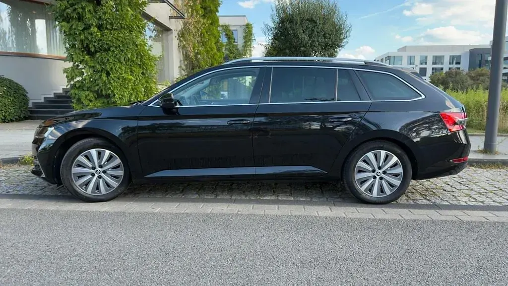 Gebraucht Skoda Superb Style 156 PS (114 kW) 2021 Schwarz Kombi