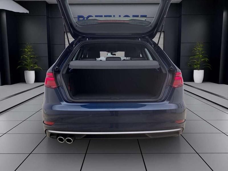 Gebraucht Audi A3 Sportback S-Line 150 PS (110 kW) 2019 Blau Kleinwagen