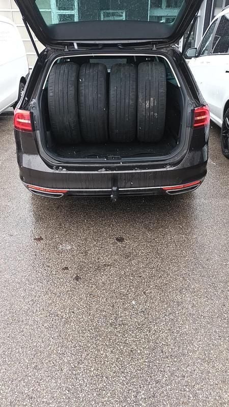 Usata VW Passat 190 CV (139 kW) 2016 Marrone Station wagon