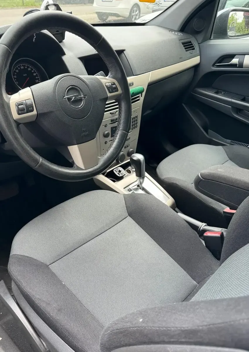 Gebraucht Opel Astra 120 PS (88 kW) 2007 Grau Kombi