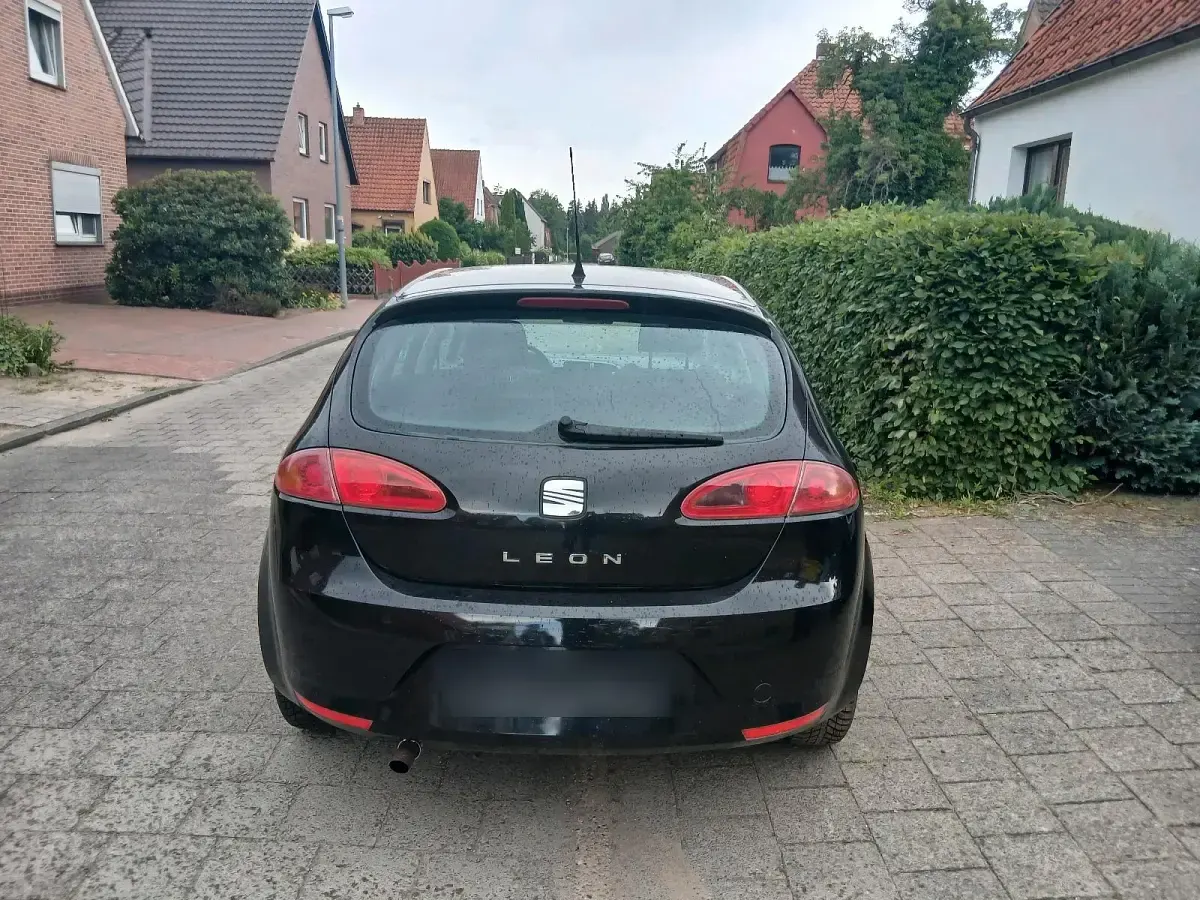 Gebraucht Seat Leon 102 PS (75 kW) 2008 Schwarz Kleinwagen