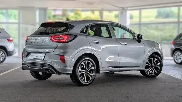 Gebraucht Ford Puma ST-Line 155 PS (114 kW) 2023 Silber SUV