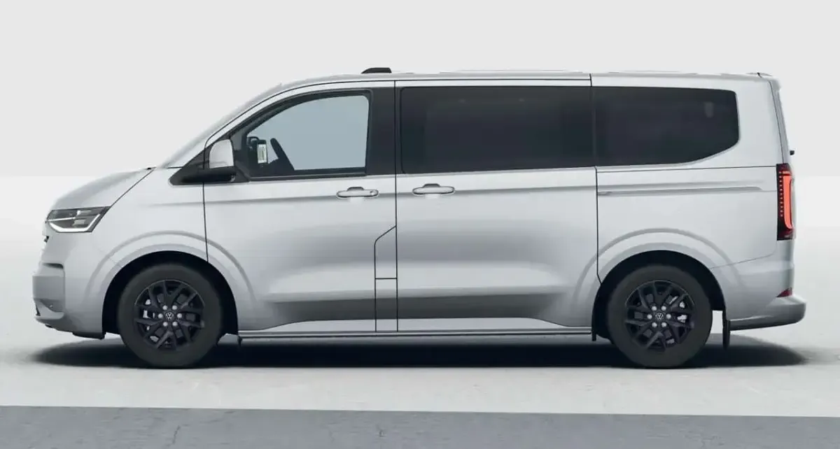 Neu VW Caravelle Style 150 PS (110 kW) 2026 Light grey metallic Van