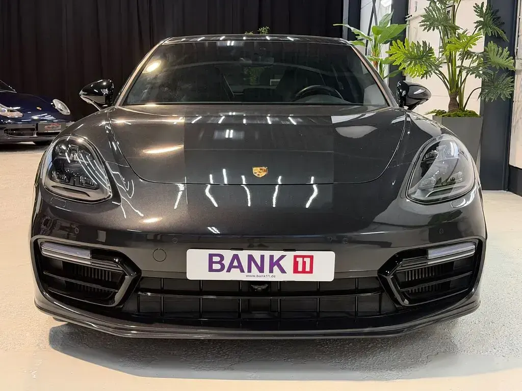 Gebraucht Porsche Panamera Turbo 549 PS (403 kW) 2017 Grau Kleinwagen