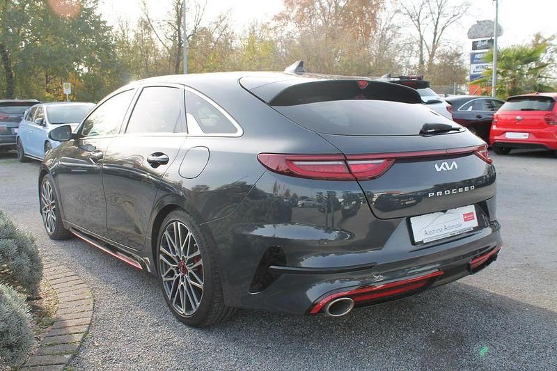 Gebraucht Kia ProCeed GT GT 204 PS (150 kW) 2023 Grau Kleinwagen