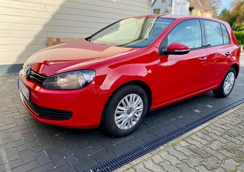 Rot Gebraucht 2009 VW Golf VI Kleinwagen | 3.999 € (Fairer Preis) - Bild 1/4