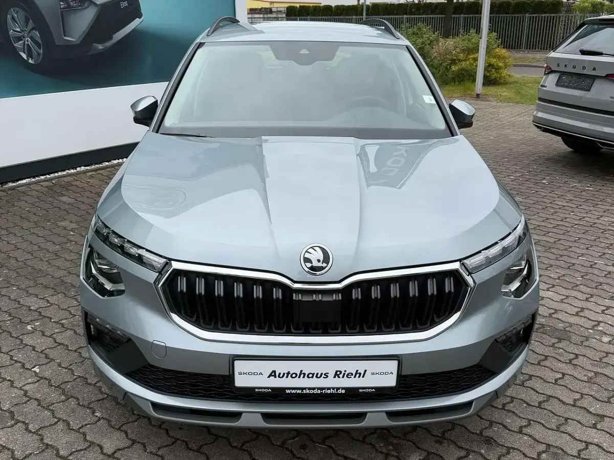 Neu Skoda Kamiq 116 PS (85 kW) 2026 Smokey diamondsilber metallic SUV