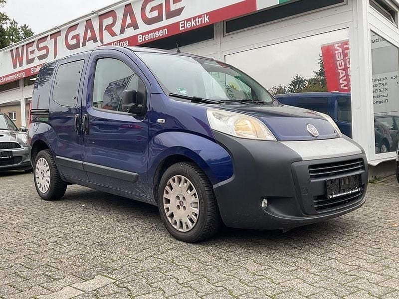 Blau Gebraucht 2010 Fiat Fiorino Van / Kleinbus | 2.290 € (Guter Preis) - Bild 1/4