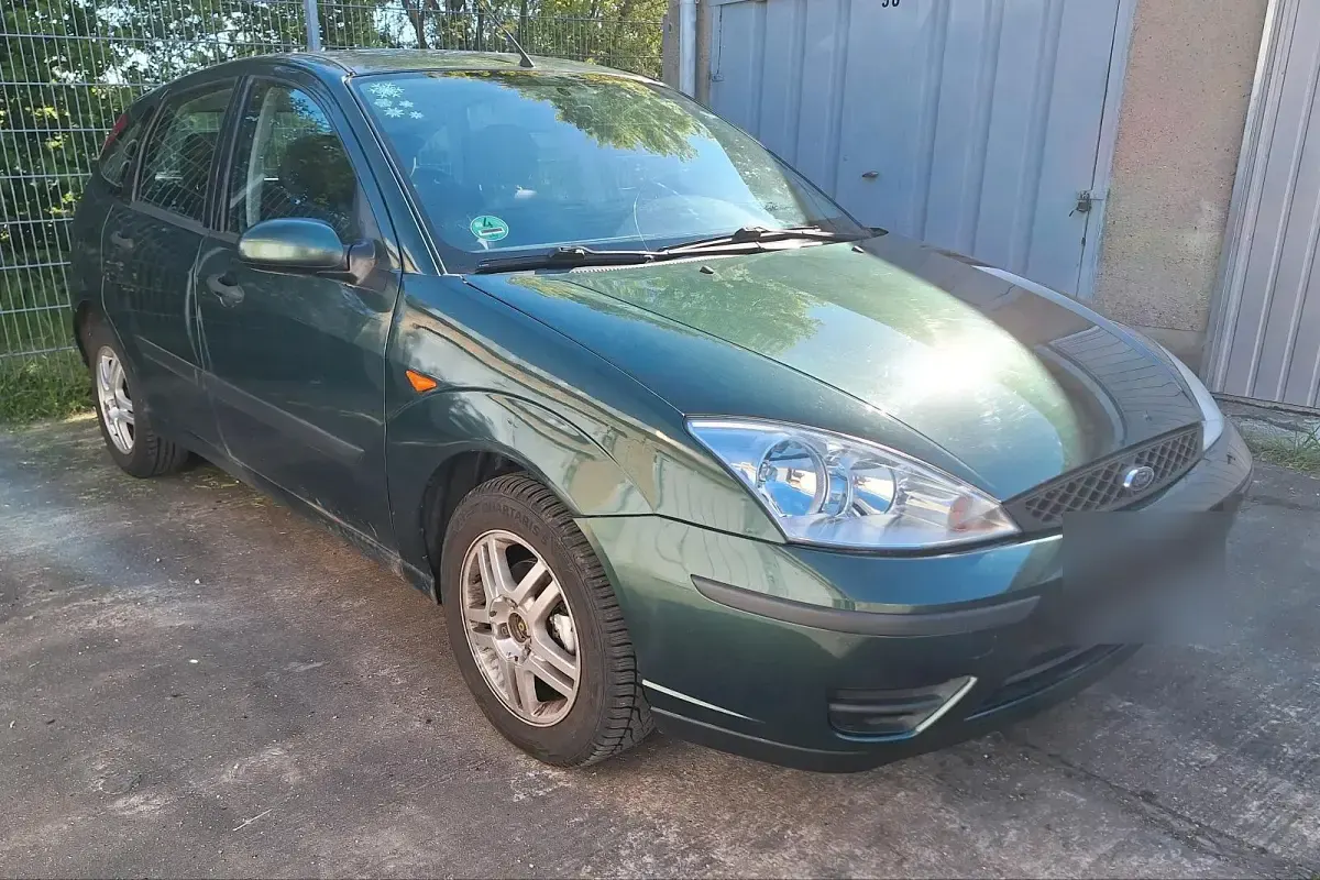 Second-hand Ford Focus 74 CP (54 kW) 2004 Verde Hatchback