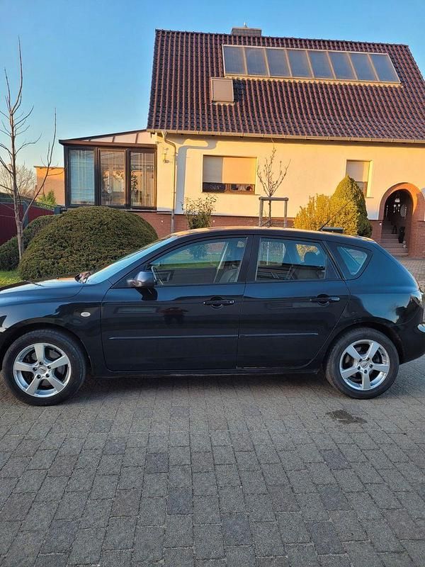 Second-hand Mazda 3 Active 150 CP (110 kW) 2007 Negru Berlinǎ