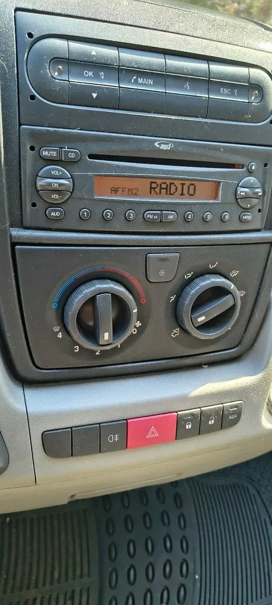 Gebraucht Citroën Jumper 100 PS (73 kW) 2010 Weiß Van / Kleinbus