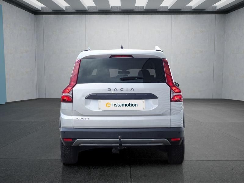 Gebraucht Dacia Jogger 110 PS (80 kW) 2022 Grau Van / Kleinbus