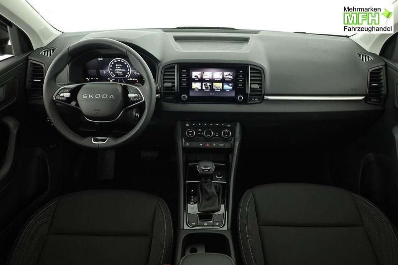 Neu Skoda Karoq Selection 150 PS (110 kW) 2026 Black magic perleffekt SUV