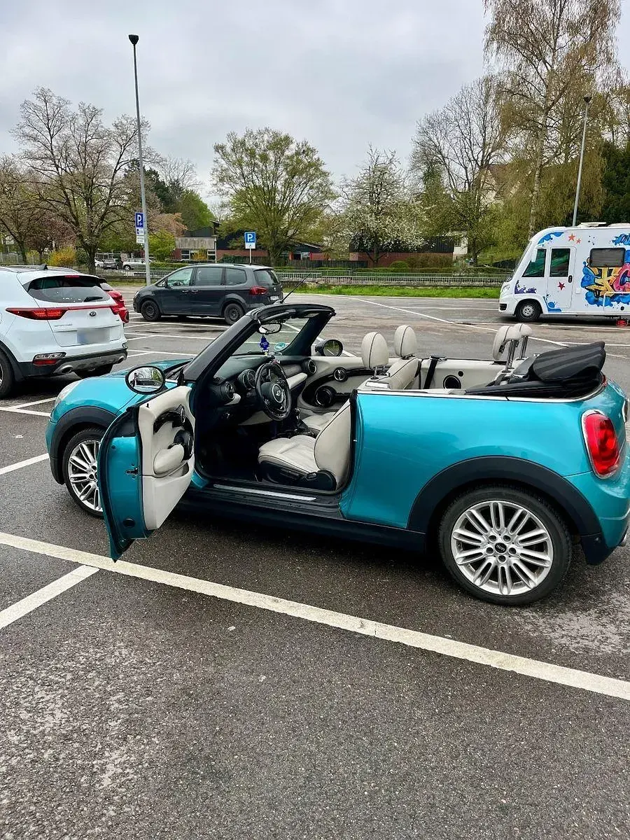 Gebraucht Mini Cooper D 111 PS (81 kW) 2016 Grün Kleinwagen