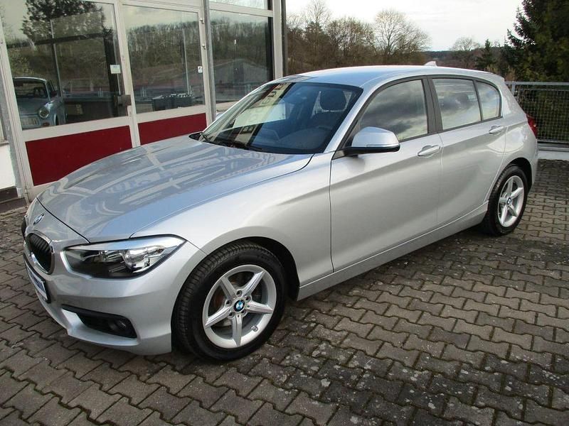 Gebraucht BMW 120 Advantage 190 PS (139 kW) 2017 Silber Kleinwagen
