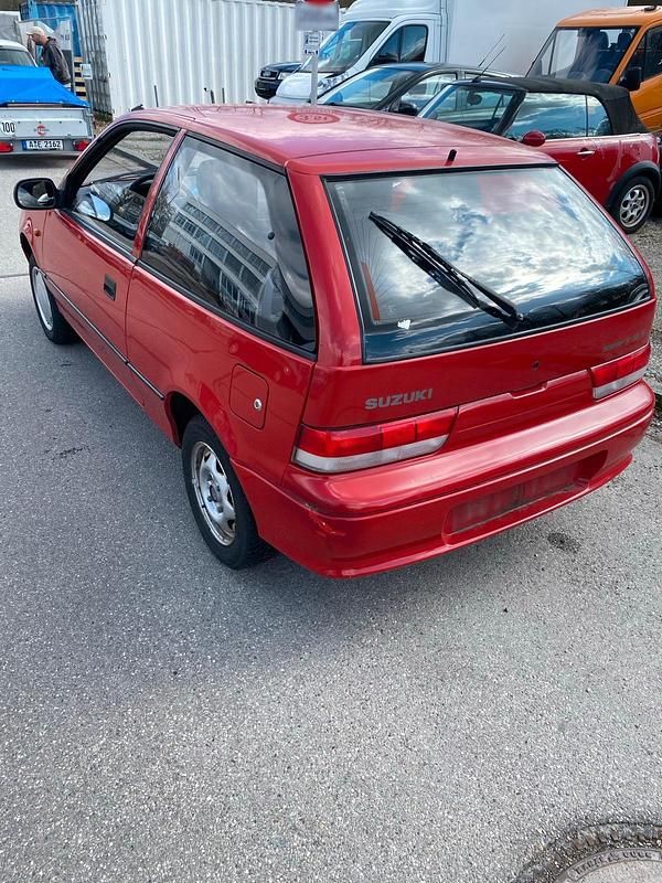 Gebraucht Suzuki Swift 53 PS (38 kW) 1997 Rot Kleinwagen