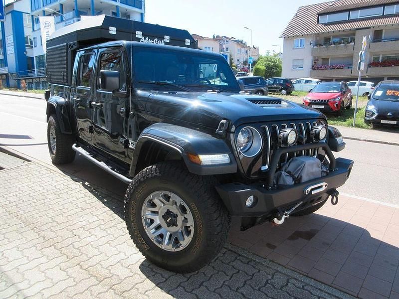 Schwarz Gebraucht 2022 Jeep Gladiator Overland SUV | 69.900 € (Teuer) - Bild 1/4