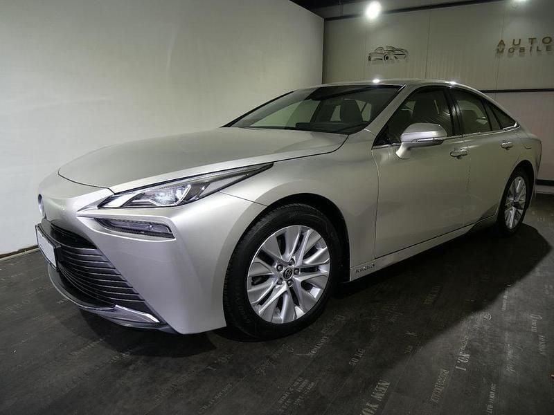 Silber Gebraucht 2021 Toyota Mirai Basis Limousine | 16.950 € (Fairer Preis) - Bild 1/4