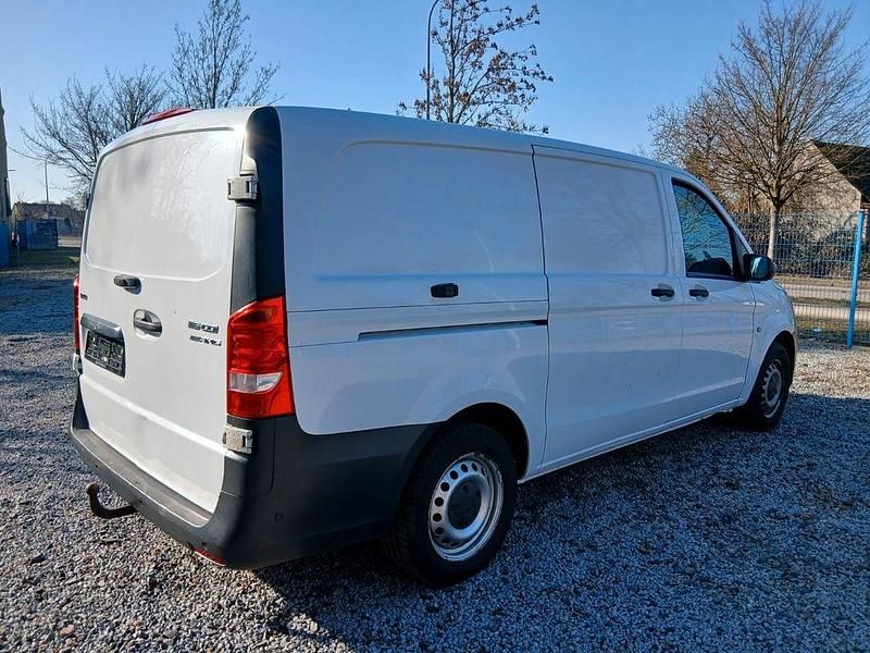 Gebraucht Mercedes Vito 163 PS (119 kW) 2017 Weiß Van