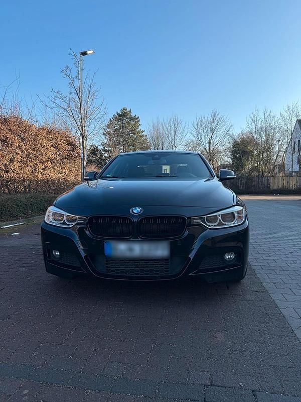Gebraucht BMW 330 M Sport 258 PS (189 kW) 2013 Schwarz Limousine