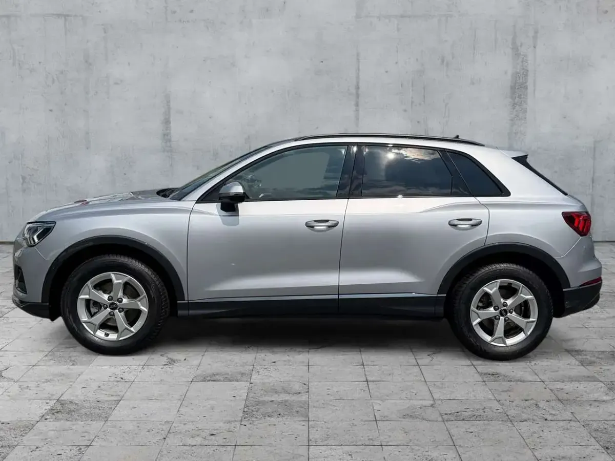 Gebraucht Audi Q3 Advanced 150 PS (110 kW) 2025 Florettsilber metallic SUV