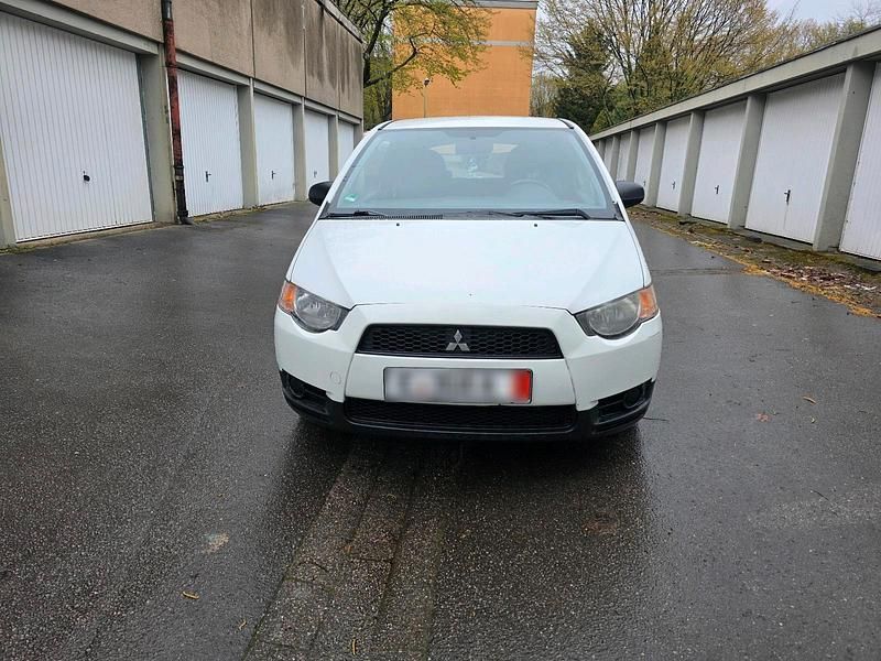 Second-hand Mitsubishi Colt 75 CP (55 kW) 2010 Alb Hatchback