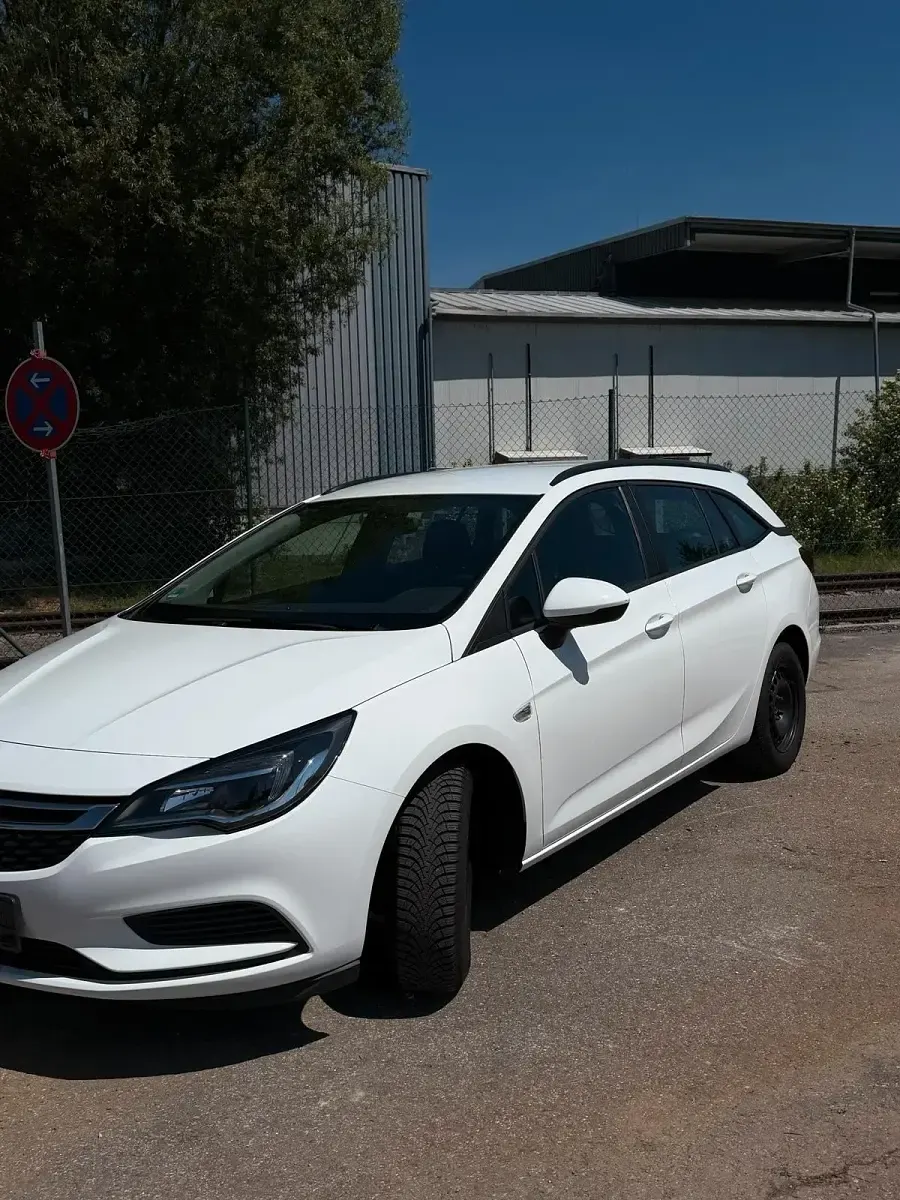 Gebraucht Opel Astra Edition 110 PS (80 kW) 2019 Weiß Kombi