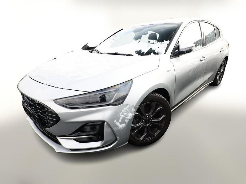 Silber Gebraucht 2023 Ford Focus ST-Line Limousine | 19.688 € (Superpreis) - Bild 1/4
